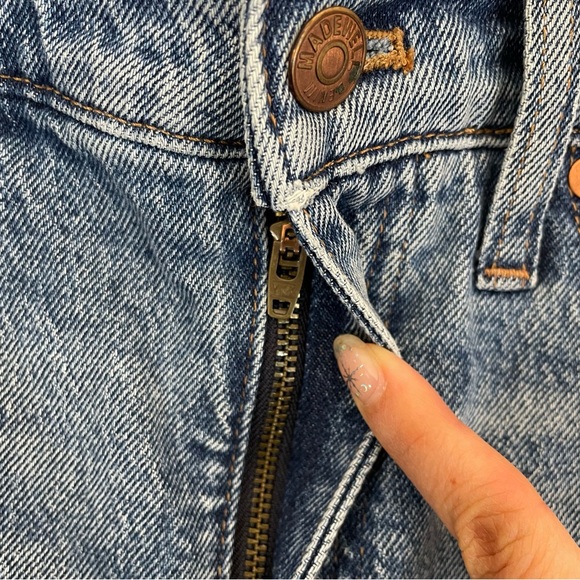 NWT Blank NYC Distressed High Rise Denim Short - Picture 11 of 13